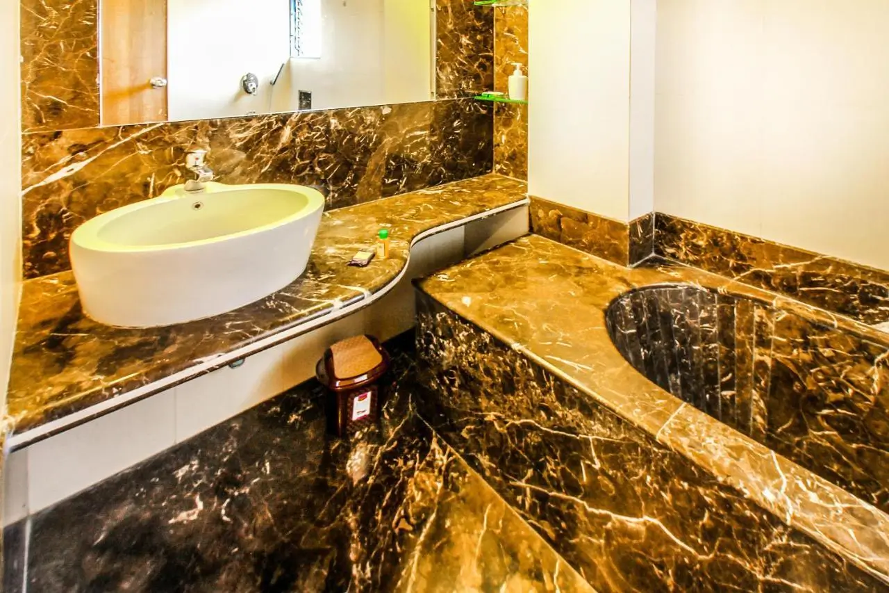 sahar garden hotel Deluxe Room (2)