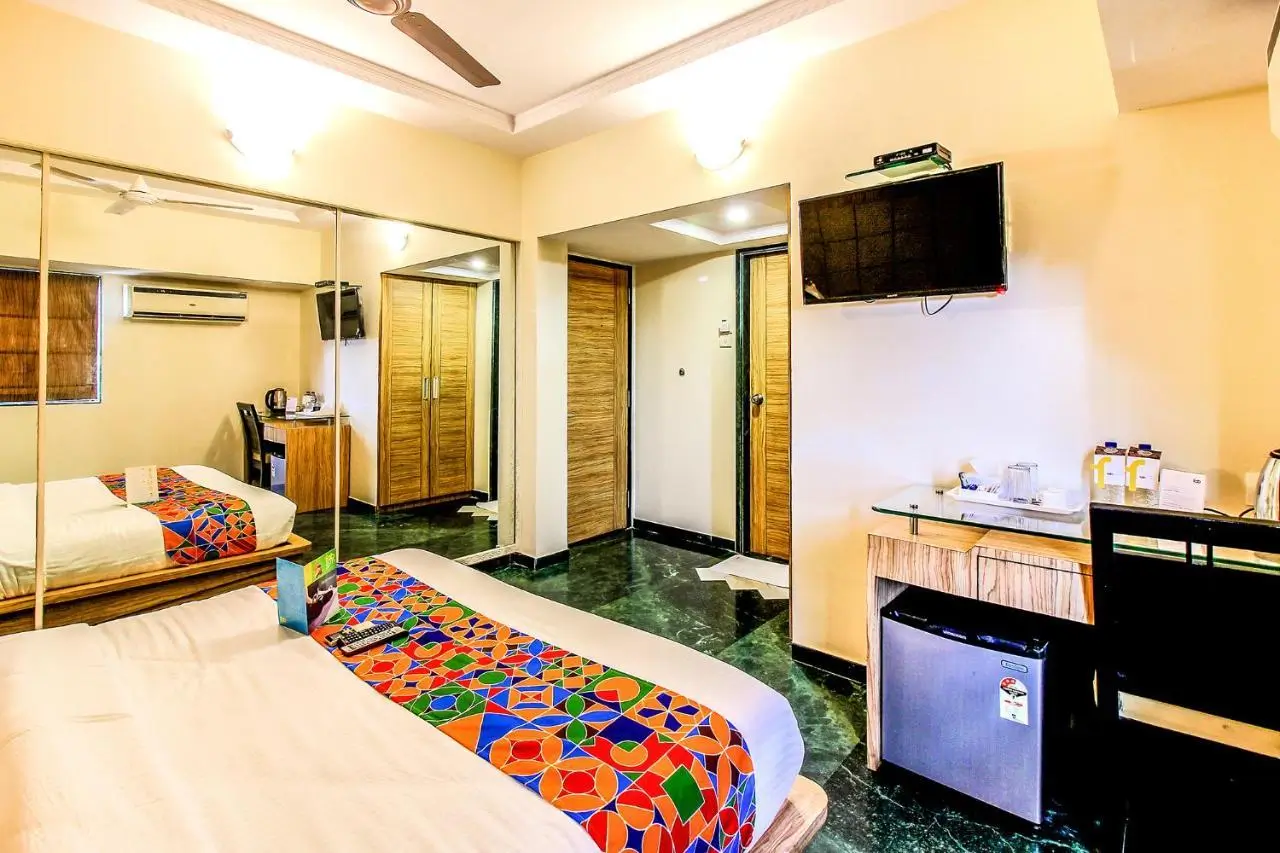 sahar garden hotel Deluxe Room (8)